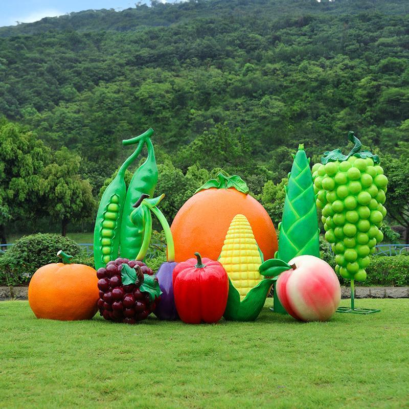 Fruit and vegetable ornaments  - Gardening Tools Revit reseña y precio